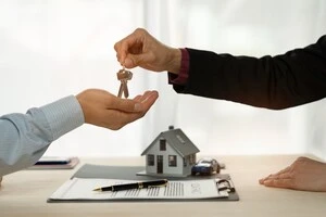 Попит на приватні будинки в Україні зріс на тлі запиту на енергетичну автономність