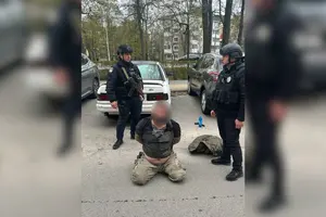 Поліція Київщини затримала чоловіка