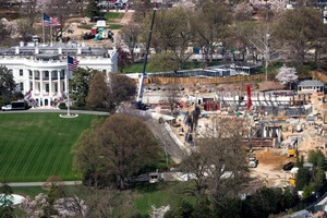 Будівельний майданчик нової бальної зали Білого дому минулого місяця