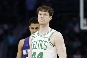 Максим Шульга вперше набрав очки у плейоф НБА