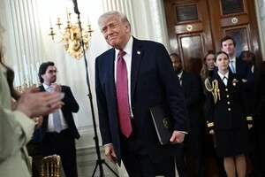 Озброєний зловмисник, який проник на захід Асоціації кореспондентів, планував розстріляти президента США Дональда Трампа