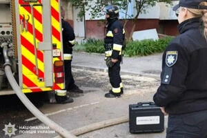 Правоохоронці з’ясовують, що саме стало причиною вибуху та подальшого займання