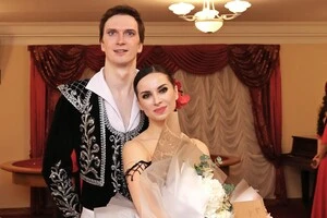 Як стверджує Петро Чуприна, Наталія Мацак і Сергій Кривоконь хотіли призупинити контракт із Нацоперою, утім театр відмовив