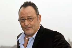 Жан Рено у 2018 році відвідував України під час знімань фільму у Карпатах та Києві