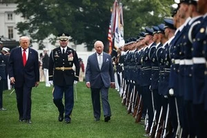 У Білому домі вперше провели військовий парад для короля Британії