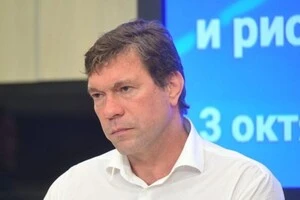 Заочно засуджений Олег Царьов наразі переховується в Росії