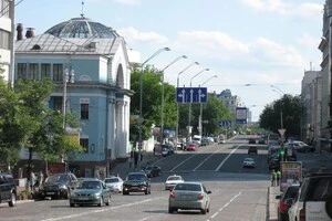 Протяжність Володимирської вулиці становить 2,9 км