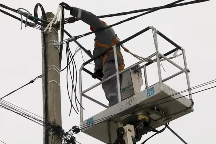 РФ атакувала енергооб’єкти. «Укренерго» закликали до ощадливого споживання світла