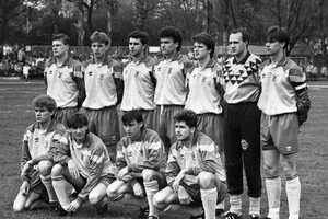 Товариський матч між збірними України та Угорщини відбувся 29 квітня 1992 року на стадіоні «Авангард» в Ужгороді