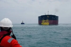 Українців просять допомогти розблокувати Ормузьку протоку