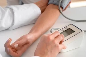 Безплатний чекап для українців 40+. Кабмін вніс зміни в програму