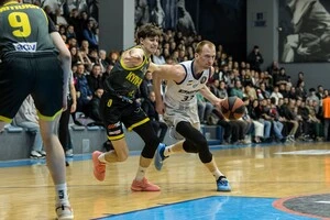 «Дніпро» наразі лідирує у серії з рахунком 1:0