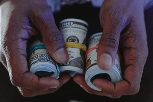 Жінці надсилали підроблені повістки та влаштовували через відеозв'язок імітацію «обшуків»