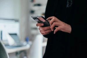 За оцінкою АМКУ, реклама про «безлімітний» мобільний інтернет може вводити людей в оману