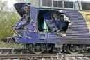 Зіткнення потяга з автокраном на Львівщині: водій помер дорогою в лікарню