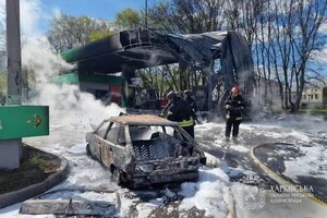 Росіяни масово атакували АЗС у Харкові
