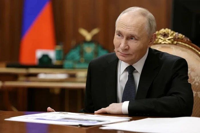 Життя в бункері та страх перед безпілотниками: розвідка розкрила деталі параної Путіна