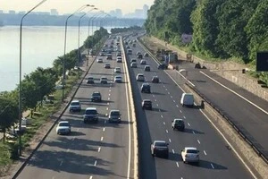 Набережне шосе у Києві