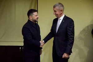 Зеленський зустрівся з Бабішем під час саміту Європейської політичної спільноти, 3 травня 2026 року