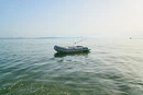 Втеча не вдалася: Військово-морські сили перехопили гумовий човен з чоловіками у Чорному морі