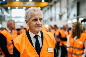 Прем’єр-міністр Йонас Гар Стере повідомив, що уряд відкриє три старі родовища в районі Екофіск у Північному морі