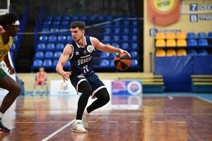 Хохоник віддавав у середньому 8.1 передачі за матч Суперліги у 31 грі