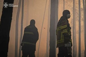 Вогнеборці ДСНС продовжують боротьбу зі стихією у лісових масивах Київщини