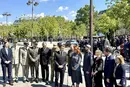 Урочистості до Дня перемоги в Парижі. Макрон отримав шеврони від українських ветеранів