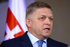 Роберт Фіцо неодноразово виступав за припинення військової допомоги Україні