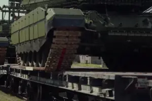Росія відправила на фронт нову партію танків