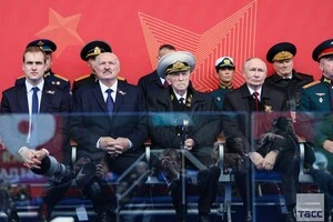 Путін та Лукашенко на параді у Москві 