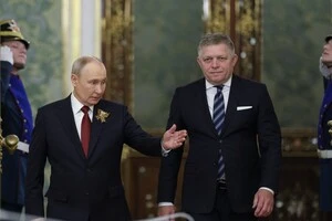 Фіцо зустрівся з Путіним після демаршу країн Балтії