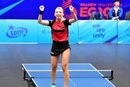 Збірна Румунії з настільного тенісу стрибками на столі відсвяткувала медаль Чемпіонату святу