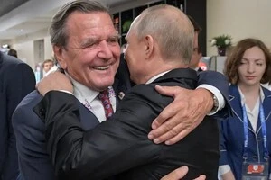 Путін і Шредер під час зустрічі у Москві, 2018 рік 