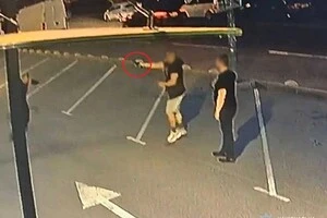 Під час конфлікту, що виник між чоловіками, фігурант дістав револьвер та здійснив близько дев’яти пострілів
