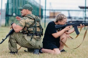 Ворог продовжує вкладати значні ресурси у формування покоління, вихованого на культі війни