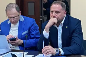 Як повідомлялося, захисник екскерівника Офісу президента особисто вніс кошти для утримання свого підзахисного у платній камері Київського СІЗО