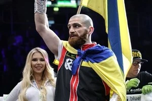 Карен Чухаджян був учасником головного бою під час вечора боксу в Німеччині