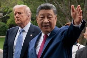 Президент США Дональд Трамп та президент Китаю Сі Цзіньпін відвідали сад Чжуннаньхай 15 травня 2026 року в Пекіні