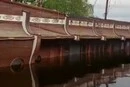 Знаменитий корабель-ресторан Януковича в Межигір'ї пішов під воду (відео)
