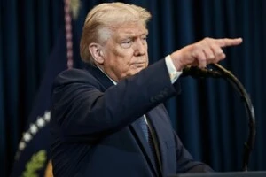 Трамп відповів Ірану санкціями після заяв про мирну угоду