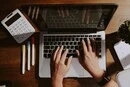 День банківського працівника: скільки в Україні заробляють банкіри