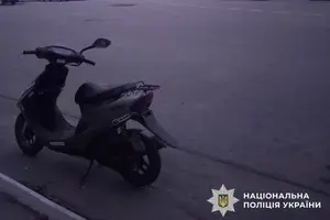 У селищі Тиврів 15-річний водій вчинив ДТП