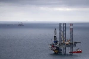 Українські дрони змусили РФ терміново захищати Каспійське море