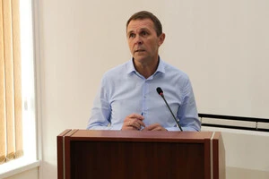 Екссуддя Верховного суду за три дні до підозри подарував квартиру синові-детективу НАБУ