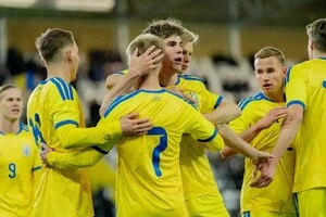 Підопічні Унаї Мельгоси зіграють проти збірних США та Японії