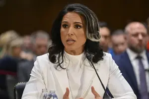Глава нацрозвідки США, що говорила про «українські біолабораторії», йде у відставку