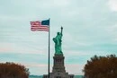 Трамп змусить іноземців виїхати з США для отримання грін-карти