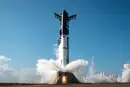 SpaceX випробувала найбільшу ракету й анонсувала місію до Марса