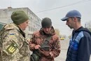ТЦК пояснив, чому у мобілізованих забирають мобільні телефони 
